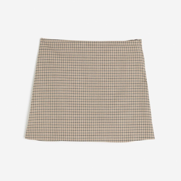 H&M Dresses & Skirts - H & M - Women's Brown/houndstooth-patterned Mini Skirt Beige and Black